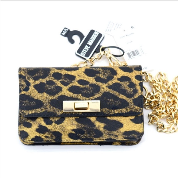Steve Madden Handbags - Steve Madden Bobby Belt bag Amazingly cute